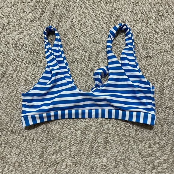 tie front bikini bottom - Picture 2 of 3